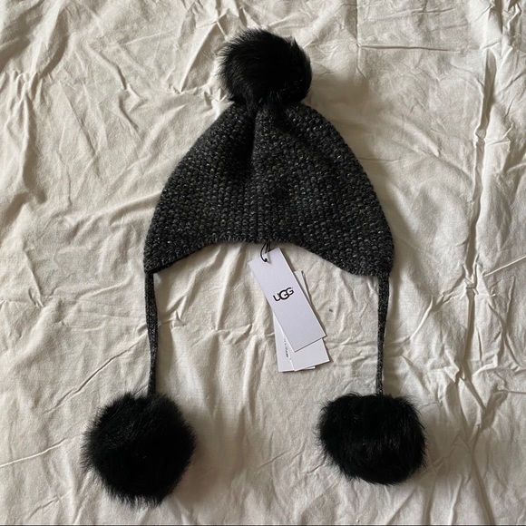NWT UGG Tri Pom Cashmere Hat - Picture 2 of 4